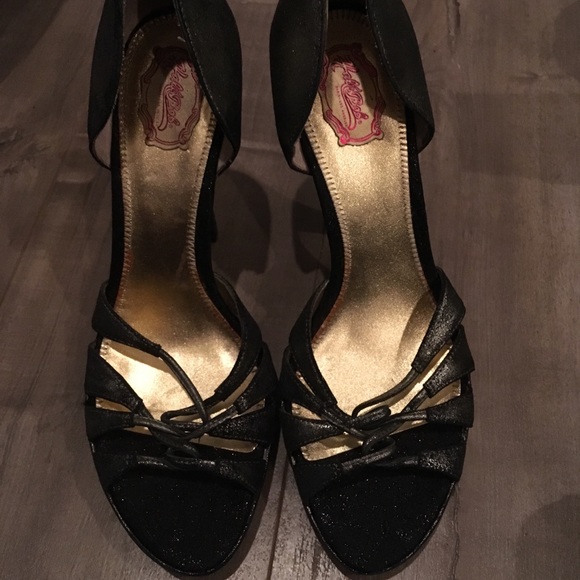 Silver metallic leather peel toe heel - Picture 2 of 3